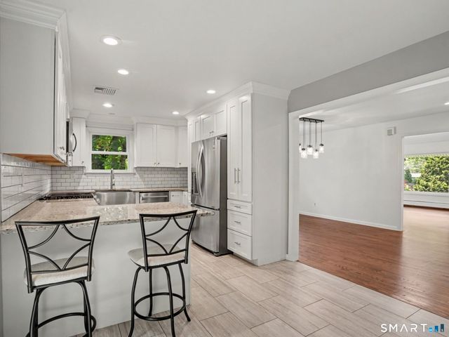 35 Crystal Lane, Fairfield, CT 06824