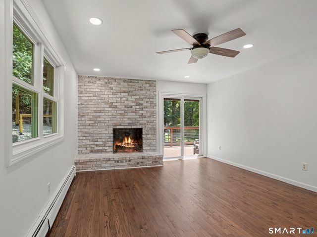35 Crystal Lane, Fairfield, CT 06824