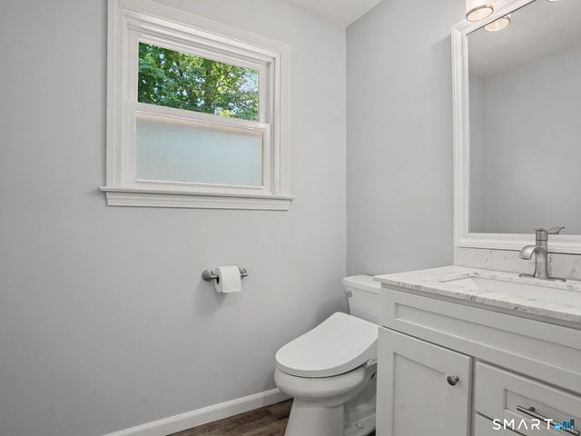 35 Crystal Lane, Fairfield, CT 06824