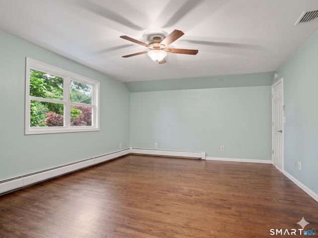 35 Crystal Lane, Fairfield, CT 06824