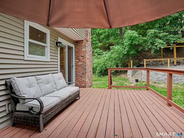 35 Crystal Lane, Fairfield, CT 06824
