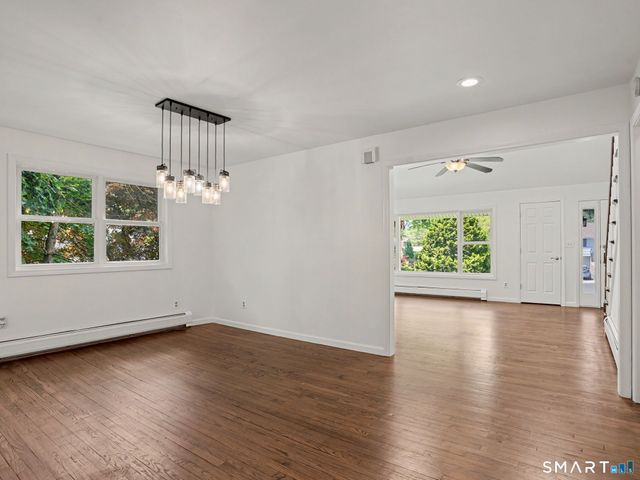 35 Crystal Lane, Fairfield, CT 06824