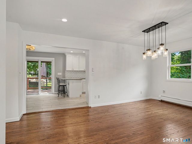 35 Crystal Lane, Fairfield, CT 06824