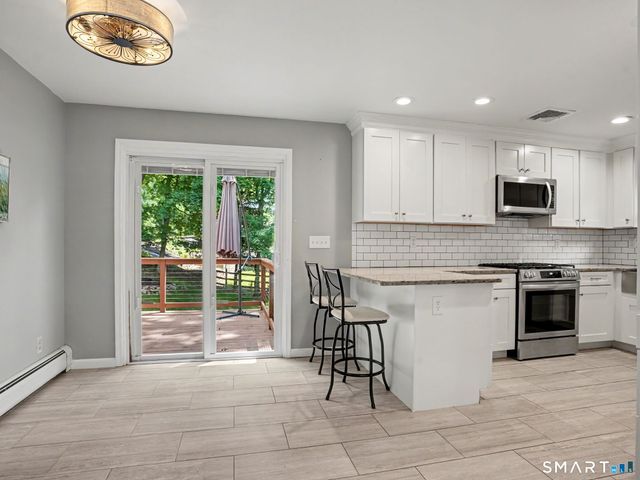 35 Crystal Lane, Fairfield, CT 06824