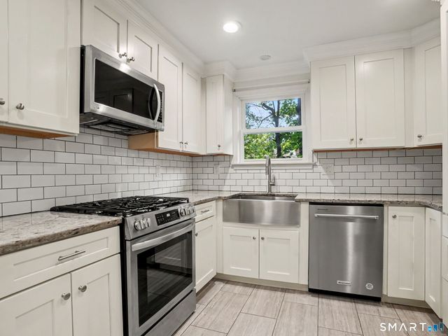 35 Crystal Lane, Fairfield, CT 06824