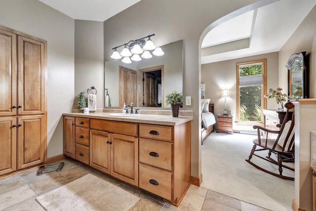 5763 HAVENWOOD HILLS DRIVE, Little Suamico, WI 54141