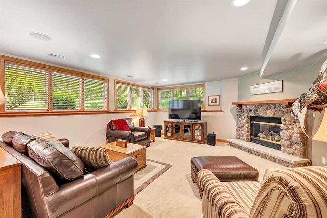 5763 HAVENWOOD HILLS DRIVE, Little Suamico, WI 54141