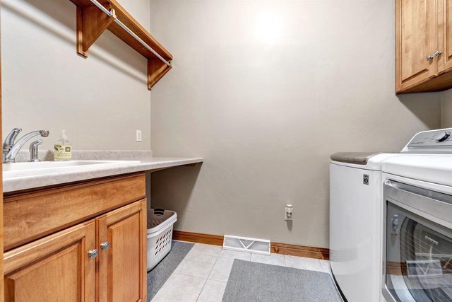 5763 HAVENWOOD HILLS DRIVE, Little Suamico, WI 54141