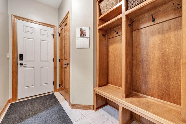 5763 HAVENWOOD HILLS DRIVE, Little Suamico, WI 54141