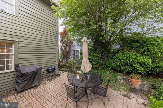 422 S LOUDOUN ST, Winchester, VA 22601
