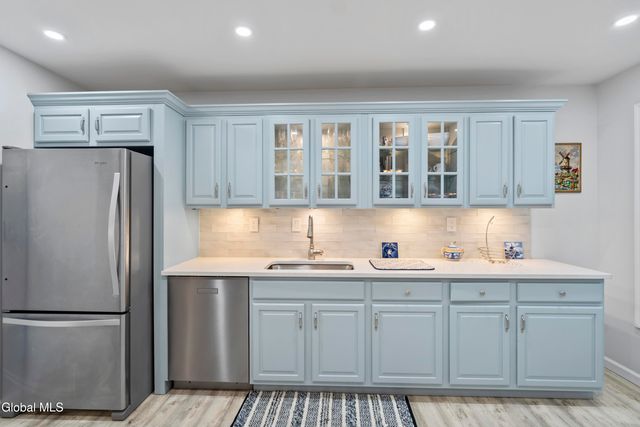 97 Killarney Drive, Niskayuna, NY 12309