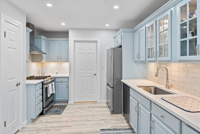 97 Killarney Drive, Niskayuna, NY 12309