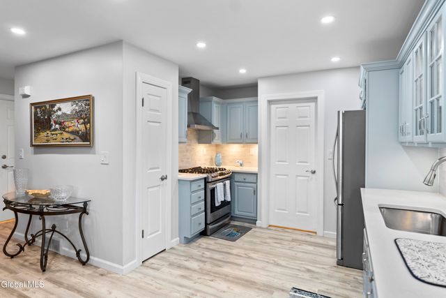 97 Killarney Drive, Niskayuna, NY 12309