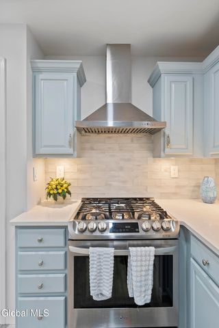 97 Killarney Drive, Niskayuna, NY 12309