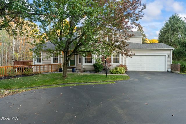 97 Killarney Drive, Niskayuna, NY 12309