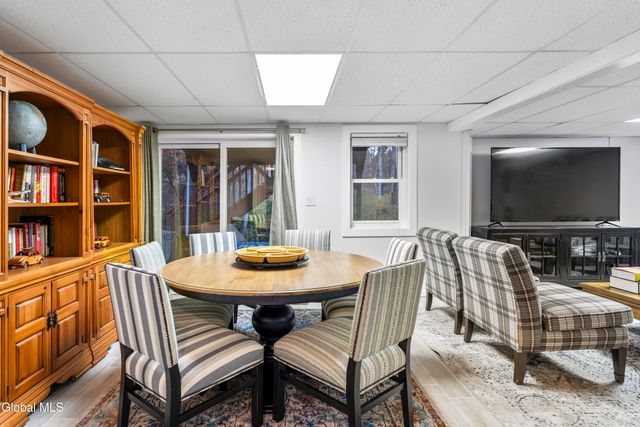 97 Killarney Drive, Niskayuna, NY 12309