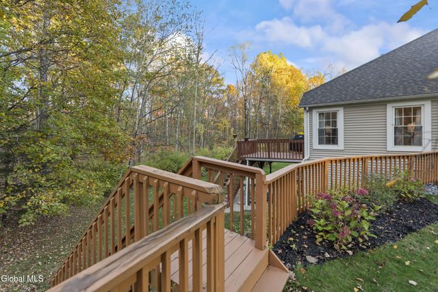 97 Killarney Drive, Niskayuna, NY 12309