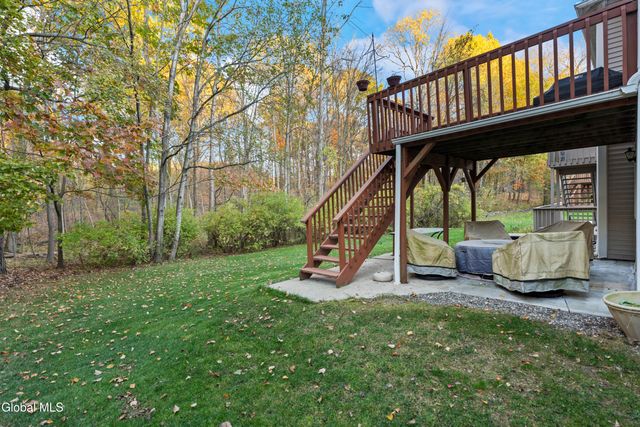 97 Killarney Drive, Niskayuna, NY 12309