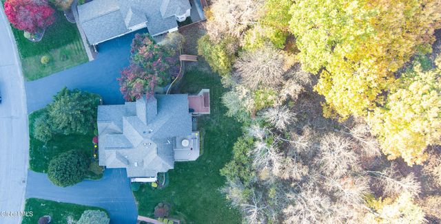 97 Killarney Drive, Niskayuna, NY 12309