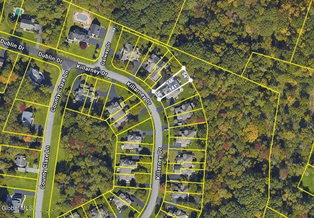 97 Killarney Drive, Niskayuna, NY 12309