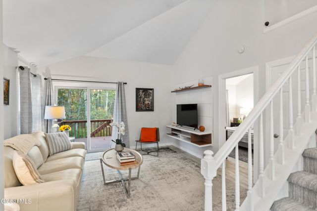 97 Killarney Drive, Niskayuna, NY 12309