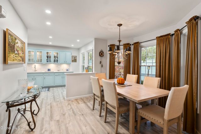 97 Killarney Drive, Niskayuna, NY 12309