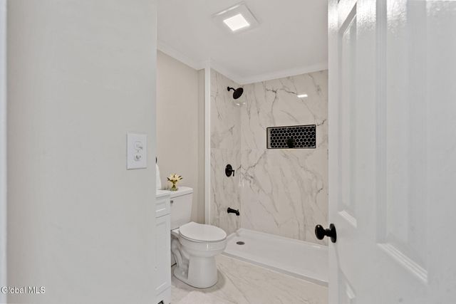 158 Lincoln Avenue, Colonie, NY 12205