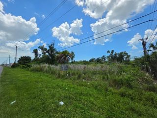 6680 15TH STREET E, Sarasota, FL 34243