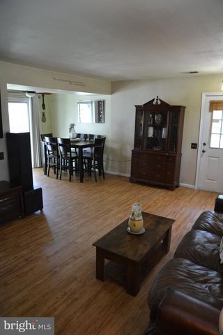 707 BARRINGTON DR, Waldorf, MD 20602