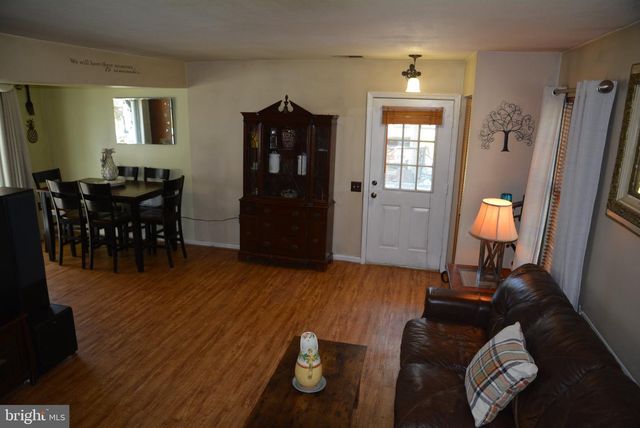 707 BARRINGTON DR, Waldorf, MD 20602