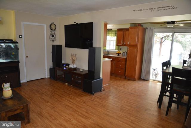 707 BARRINGTON DR, Waldorf, MD 20602