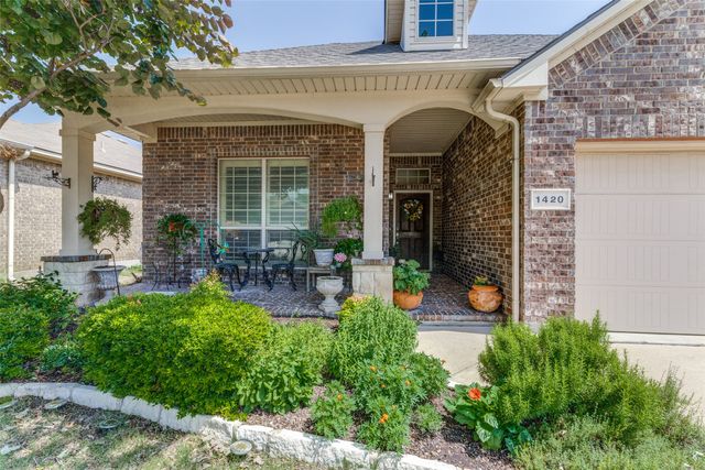 1420 Zanna Grace Way, Fort Worth, TX 76052