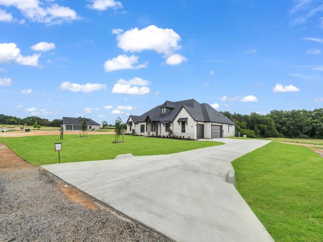 313 Wrangler Court, Weatherford, TX 76088