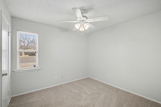 125 Roundtree Drive, Crowley, TX 76036