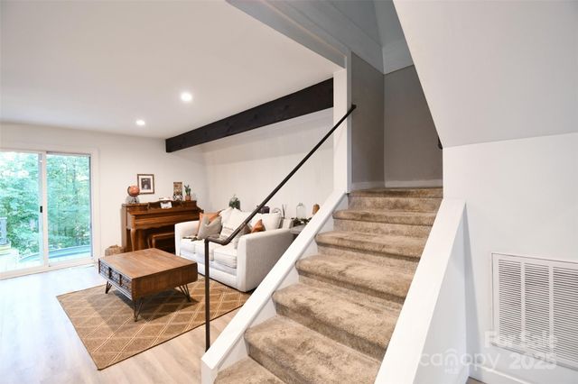 13423 Cliffhaven Lane, Huntersville, NC 28078