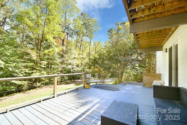 13423 Cliffhaven Lane, Huntersville, NC 28078
