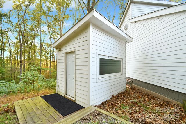 13423 Cliffhaven Lane, Huntersville, NC 28078