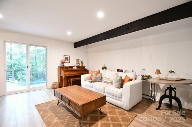 13423 Cliffhaven Lane, Huntersville, NC 28078