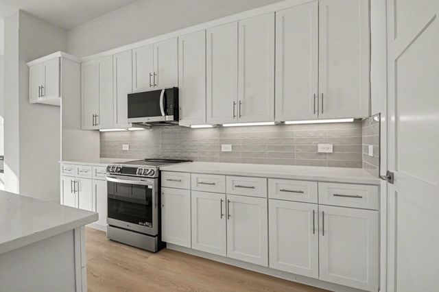 13351 Goodland Street 205, Farmers Branch, TX 75234