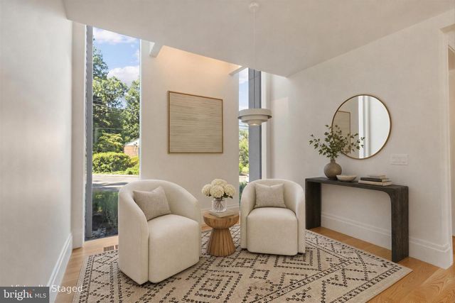 999 N TUCKAHOE ST, Falls Church, VA 22046