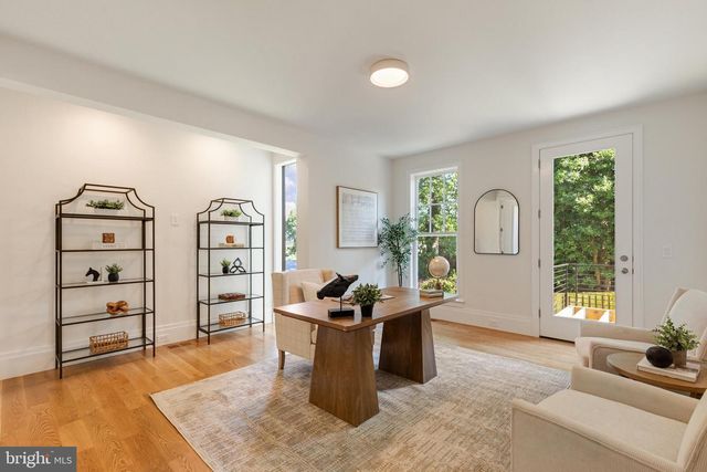 999 N TUCKAHOE ST, Falls Church, VA 22046