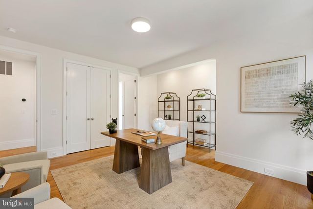 999 N TUCKAHOE ST, Falls Church, VA 22046