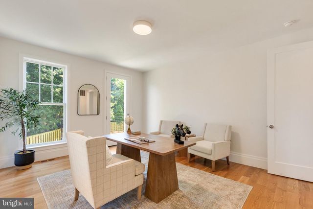 999 N TUCKAHOE ST, Falls Church, VA 22046