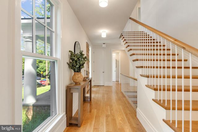 999 N TUCKAHOE ST, Falls Church, VA 22046
