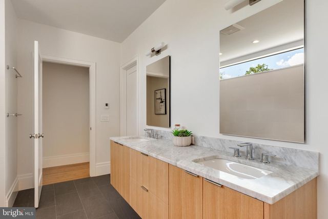 999 N TUCKAHOE ST, Falls Church, VA 22046