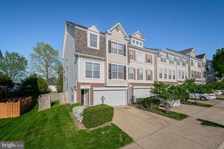 8199 GLADE BANK DR, Manassas, VA 20111
