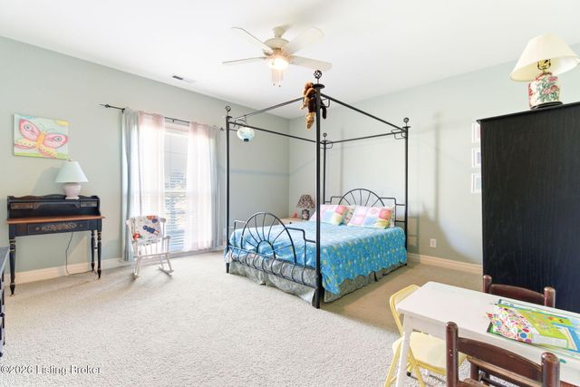 2778 Maple Rd, Louisville, KY 40205