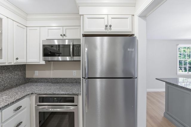 15 Pleasant Street UNIT E23, Harwich Port, MA 02646