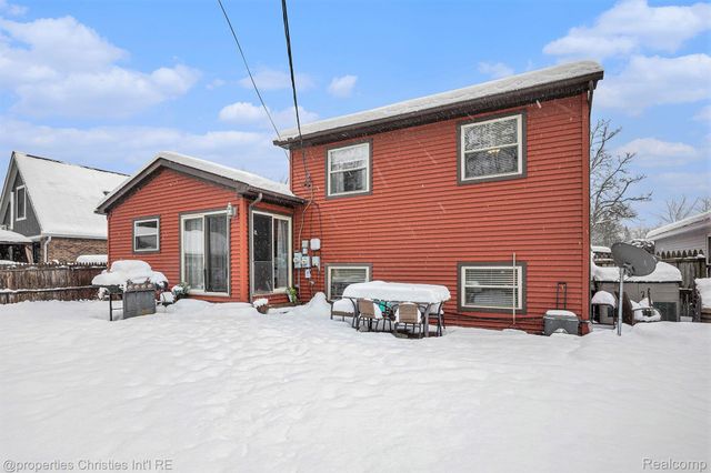 3990 Cresthaven Drive, Waterford Charter Township, MI 48328