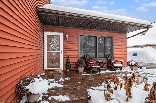 3990 Cresthaven Drive, Waterford Charter Township, MI 48328